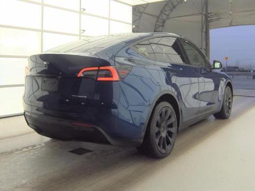 Deep Blue Metallic 2023 Tesla Model Y Long Range