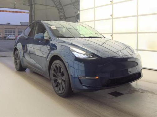 Deep Blue Metallic 2023 Tesla Model Y Long Range