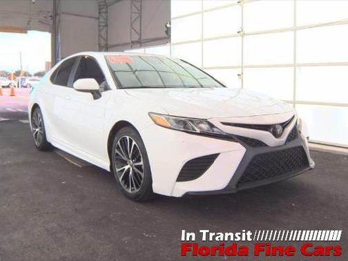 2020 Toyota Camry SE