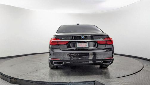 2018 BMW 740 i xDrive