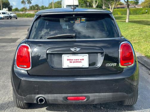 Midnight Black Metallic 2016 MINI Hardtop Cooper
