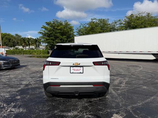 Summit White 2026 Chevrolet Equinox LT
