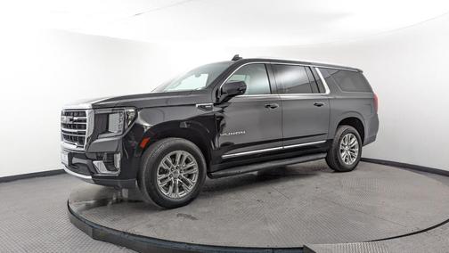 2022 GMC Yukon XL SLT