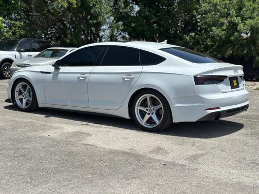 Glacier White Metallic 2019 Audi A5 2.0T Premium
