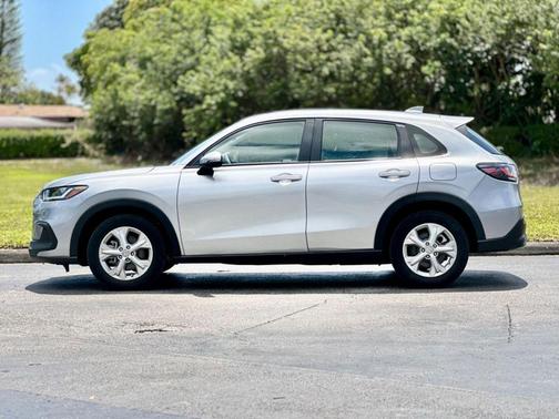 2024 Honda HR-V LX