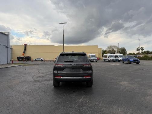 2023 Jeep Grand Cherokee 4xe Base