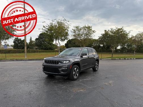 2023 Jeep Grand Cherokee 4xe Base