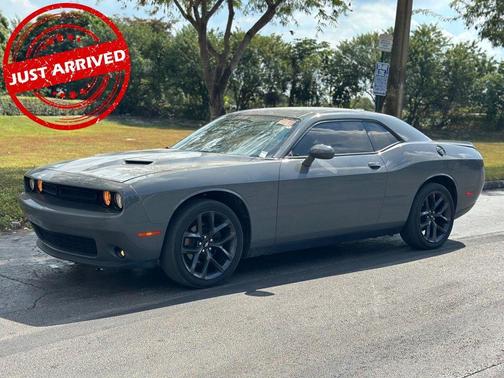 2019 Dodge Challenger SXT