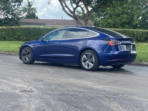 2020 Tesla Model 3 Long Range