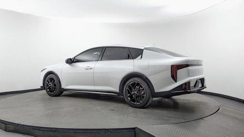 Snow White Pearl 2025 Kia K4 GT-Line Turbo
