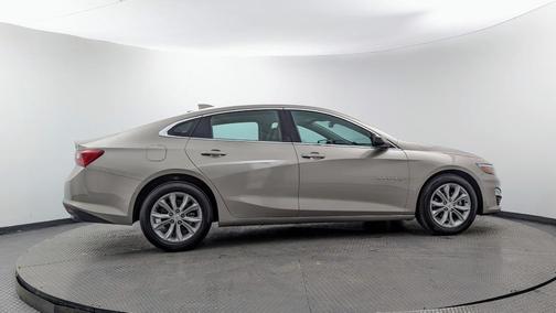 Mineral Gray Metallic 2025 Chevrolet Malibu LT