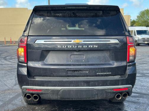 2023 Chevrolet Suburban Premier