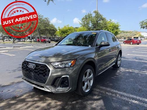 Chronos Gray Metallic 2023 Audi Q5 45 S line Premium Plus