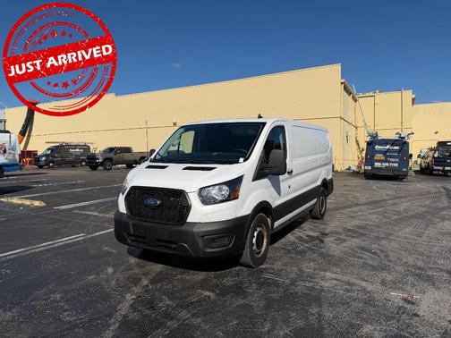 2022 Ford Transit-150 Base