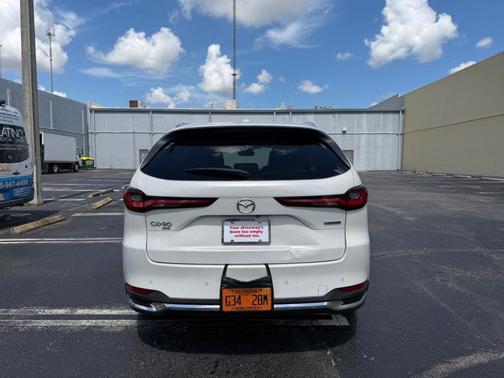 Rhodium White Metallic 2024 Mazda CX-90 Premium