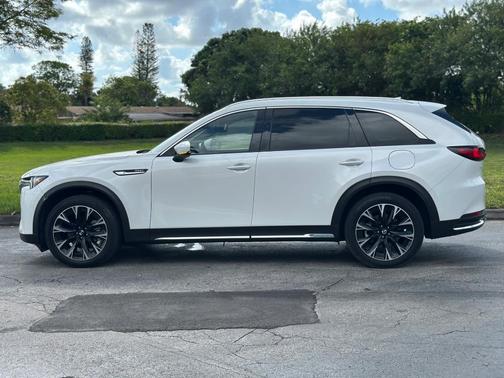 Rhodium White Metallic 2024 Mazda CX-90 PHEV Premium Plus