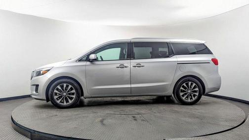 2017 Kia Sedona SX