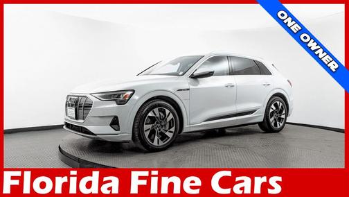 2022 Audi e-tron Premium