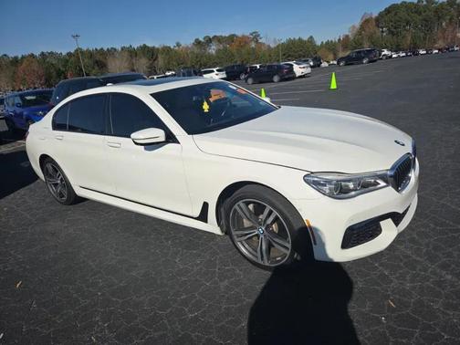 2017 BMW 750 i xDrive