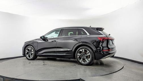 2022 Audi e-tron Premium