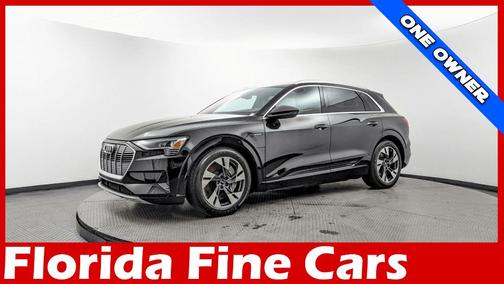2022 Audi e-tron Premium