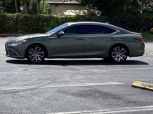 2023 Lexus ES 350
