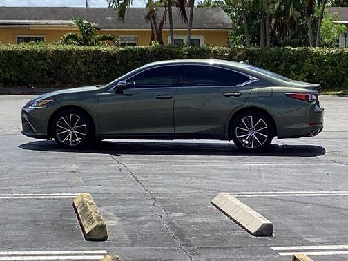2023 Lexus ES 350