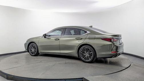 2023 Lexus ES 350