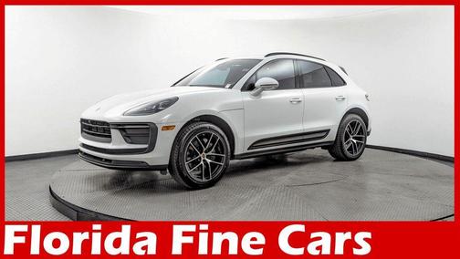 2022 Porsche Macan Base