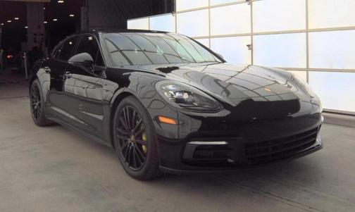 2018 Porsche Panamera 4