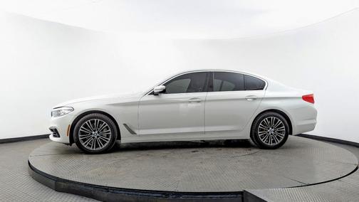 2019 BMW 530 i