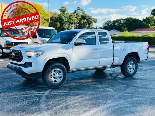 2020 Toyota Tacoma SR