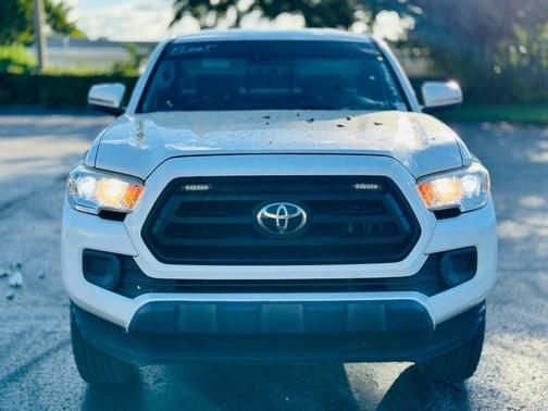 2020 Toyota Tacoma SR