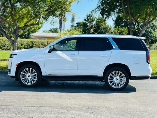 2023 Cadillac Escalade Premium Luxury