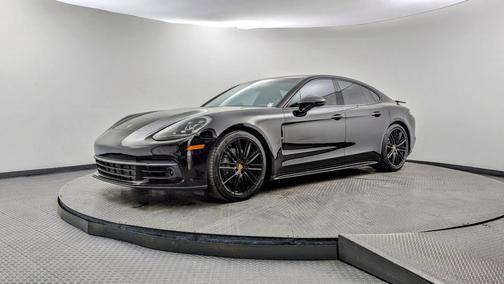 2018 Porsche Panamera 4S