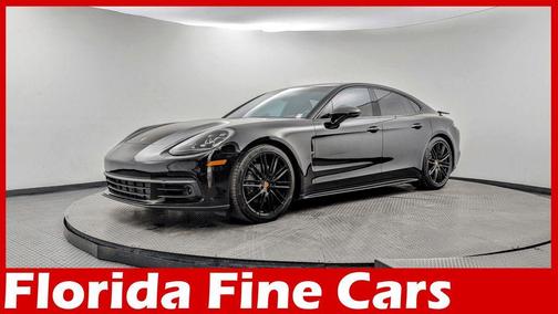 2018 Porsche Panamera 4S