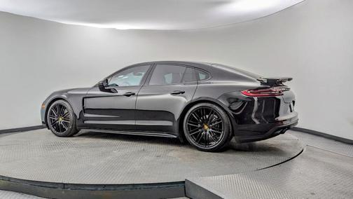 2018 Porsche Panamera 4S