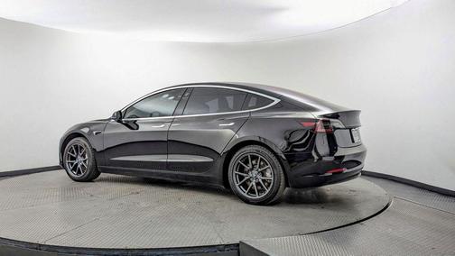 Obsidian Black Metallic 2018 Tesla Model 3 Long Range