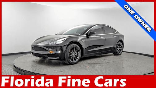 Obsidian Black Metallic 2018 Tesla Model 3 Long Range