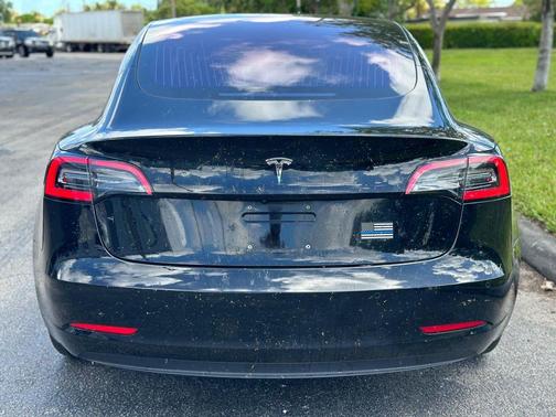 Obsidian Black Metallic 2018 Tesla Model 3 Long Range