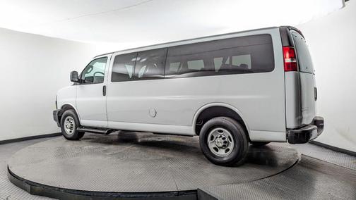 2023 Chevrolet Express 3500 LS