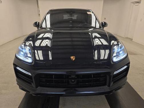 Moonlight Blue Metallic 2021 Porsche Cayenne GTS