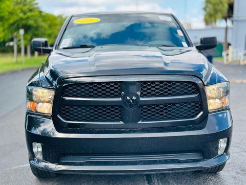 2017 RAM 1500 Tradesman/Express