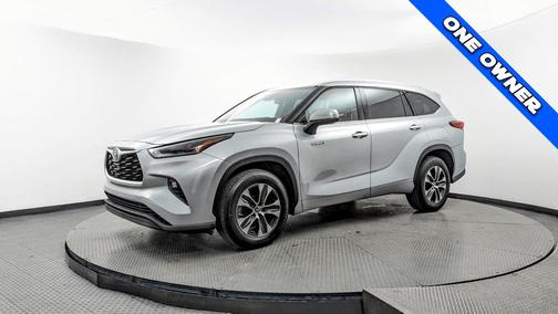 2021 Toyota Highlander Hybrid XLE