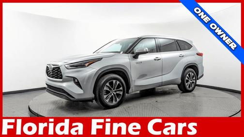 2021 Toyota Highlander Hybrid XLE