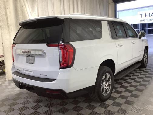 2022 GMC Yukon XL SLE