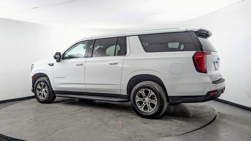 2022 GMC Yukon XL SLE
