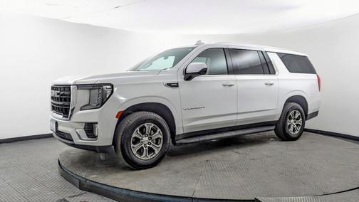 2022 GMC Yukon XL SLE
