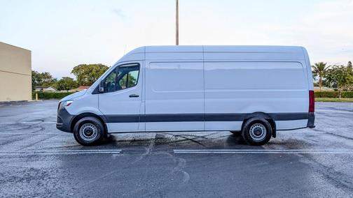 2022 Mercedes-Benz Sprinter 2500 High Roof