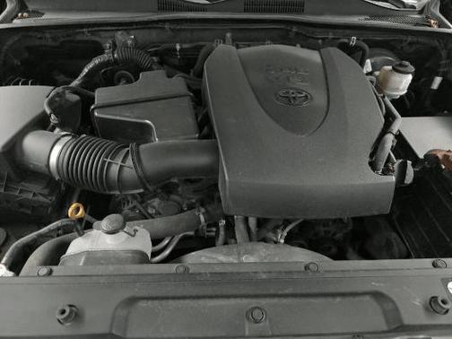 2019 Toyota Tacoma SR